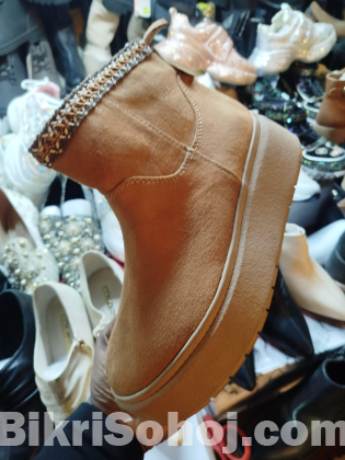 Ladies and gents boot